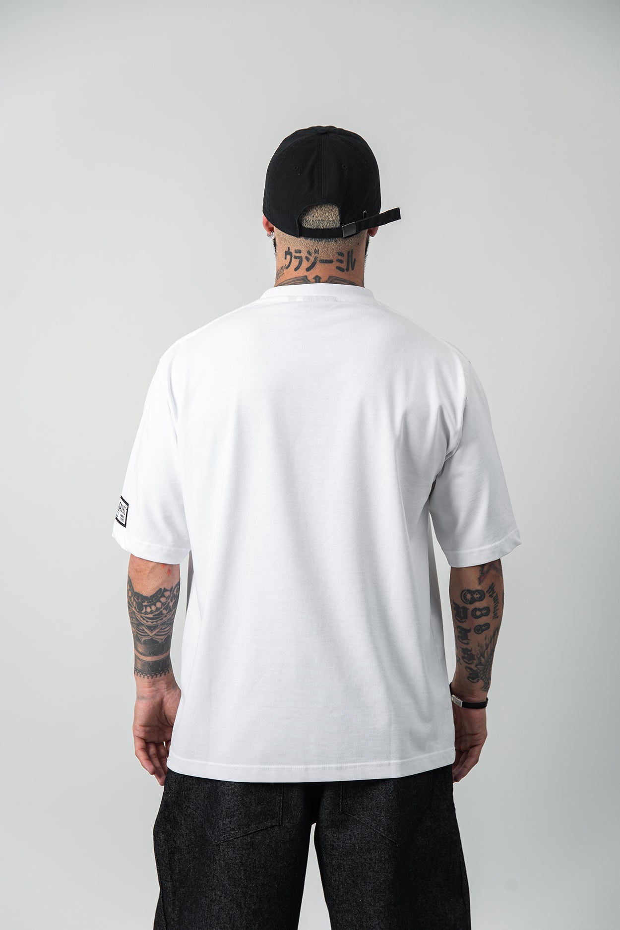 T-shirt Medium Fit - СТРИИТWEAR